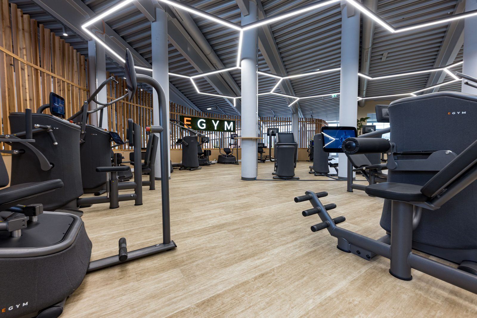 EGYM-Zirkel im vollvernetzten Studio — Eindruck vom Innovationsforum